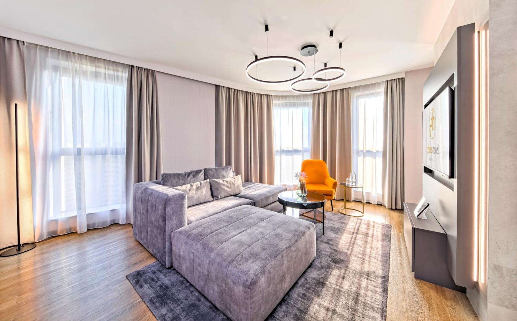 Focus Hotel Premium Warszawa Exterior foto